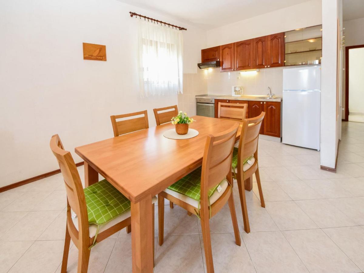 Apartment Lucija-1 By Interhome Трогір Екстер'єр фото
